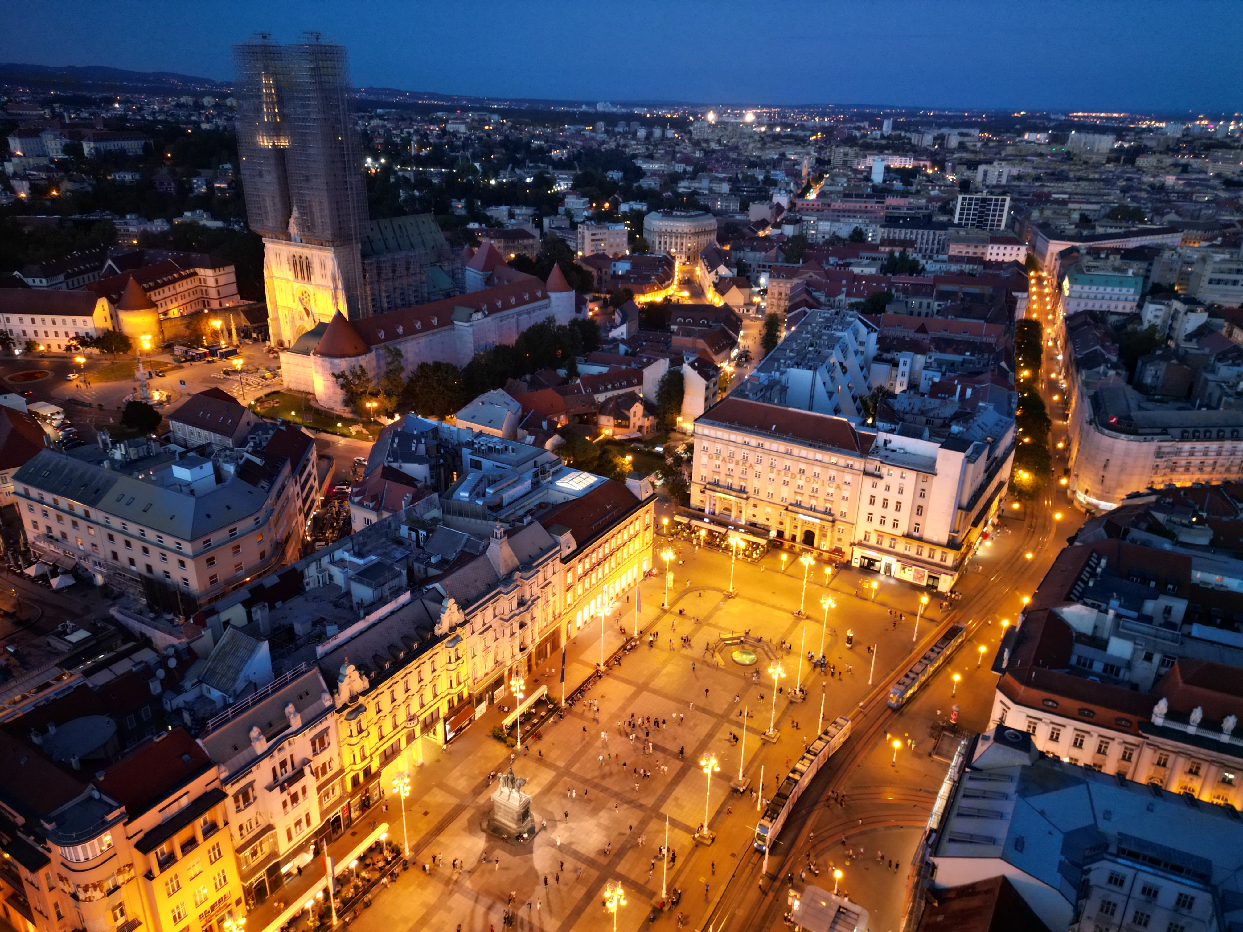 Zagreb bei Nacht